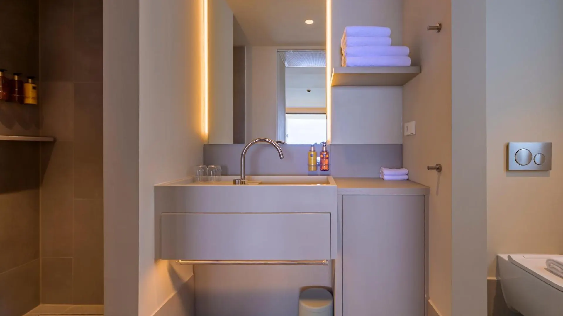Art Hotel Curacao - Adults Only Willemstad